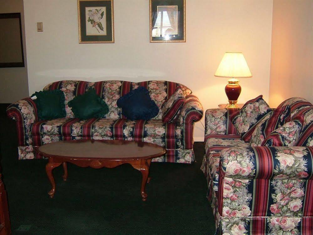 Studio Lodge Laramie Room photo